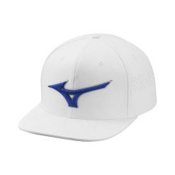 Czapka typu snapback Mizuno Tour Flat. Białe czapki damskie Mizuno, bez wzorów, z materiału, klasyczne. Za 233.52 zł.