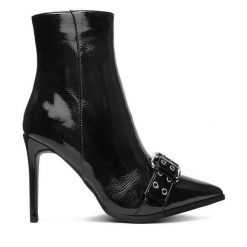 Botki DeeZee. Czarne botki damskie DeeZee, bez wzorów, bez obcasa, na szpilce, bez zapięcia. Za 219.99 zł.