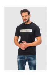 EMPORIO ARMANI Granatowy t-shirt męski ze srebrnym logo. Niebieskie t-shirty męskie Emporio Armani, m, z aplikacjami, prążkowane, bez kołnierzyka, bez ramiączek. W wyprzedaży za 359.99 zł.
