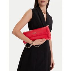 Torebka Nine West. Czerwone torebki wizytowe damskie Nine West, bez wzorów, bez dodatków. Za 100.99 zł.