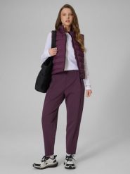 4F Spodnie dresowe damskie - fioletowe XL. Fioletowe spodnie dresowe damskie 4F, bez wzorów, z dresówki, z podwyższonym stanem. Za 159.99 zł.