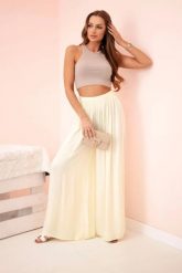 Spodnie damskie szerokie z gumką w pasie żółte. Żółte spodnie materiałowe damskie Kesi Włoski, na lato, bez wzorów, z wiskozy, eleganckie, plus size. Za 138.02 zł.