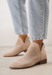 Jasnobeżowe Botki Vices na Płaskiej Podeszwie Ozdobione Wycięciem Felirwen. Brązowe botki damskie Renee, bez wzorów, z jeansu, eleganckie, bez obcasa, na płaskiej podeszwie, bez zapięcia. Za 109.99 zł.