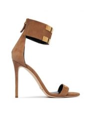 Elisabetta Franchi Sandały SA-91L-62E2-V600 Brązowy jasny. Brązowe sandały damskie Elisabetta Franchi, bez wzorów, ze skóry, bez obcasa, na szpilce, bez zapięcia. Za 2,549.00 zł.