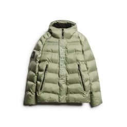 Kurtka z kapturem Superdry City Graphic. Zielone kurtki męskie Superdry, na zimę, s, z aplikacjami, z puchu, klasyczne, z kapturem. Za 773.75 zł.