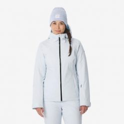 Kurtka narciarska i snowboardowa damska Quechua 500. Białe kurtki sportowe damskie QUECHUA, na zimę, l, bez wzorów, z materiału, bez ramiączek, z kapturem, narciarskie. Za 439.99 zł.