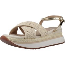 Sandały GIOSEPPO 78619G Beżowy. Brązowe sandały damskie Gioseppo, bez wzorów, z syntetyku, bez obcasa, bez zapięcia. Za 348.99 zł.