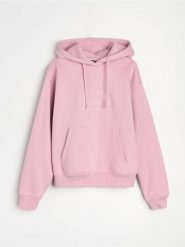 Dresowa bluza hoodie z kieszenią i haftowanym napisem - różowy. Czerwone bluzy damskie Sinsay, l, bez wzorów, z dresówki, bez ramiączek, bez kaptura. Za 39.99 zł.