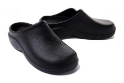 BEFADO DR ORTO 154D 001 czarny, klapki damskie. Czarne klapki damskie Befado Dr Orto, bez wzorów, bez obcasa, bez zapięcia. Za 20.99 zł.