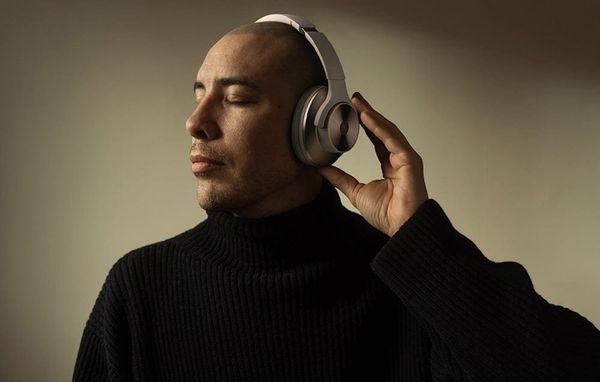 Słuchawki Bezprzewodowe OneOdio A10 ANC Bluetooth 45h Białe. Białe słuchawki bezprzewodowe ONEODIO. Za 303.99 zł.