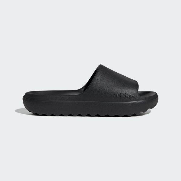Klapki Adilette Lumia. Czarne klapki damskie Adidas, bez wzorów, z materiału, bez zapięcia. Za 129.00 zł.