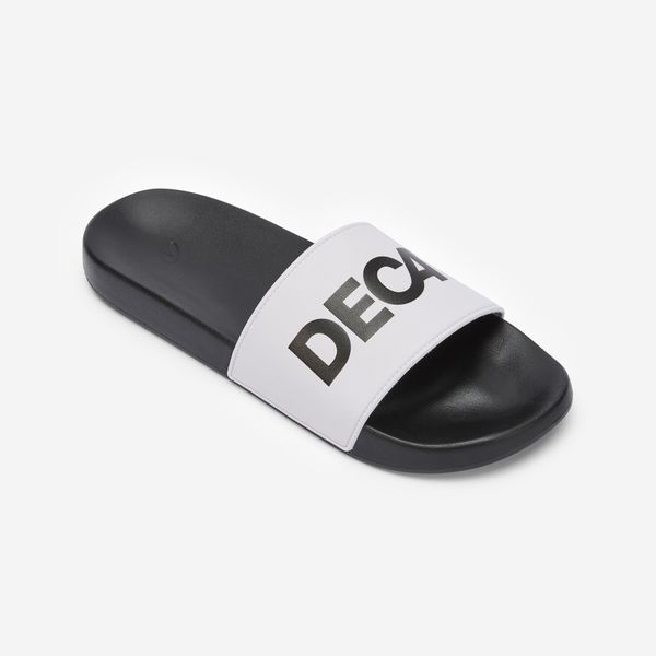 Klapki basenowe Decathlon 500 Collector. Niebieskie klapki męskie NABAIJI, bez wzorów, z materiału, bez zapięcia. Za 69.99 zł.
