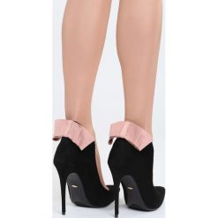 Czarno-Różowe Szpilki Rosette. Czarne szpilki damskie Born2be, bez wzorów, ze szpiczastym noskiem, bez obcasa, na szpilce, bez zapięcia. Za 59.99 zł.