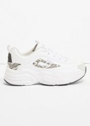 Sneakersy Fila chunky, ze wstawką ze wzorem w panterkę. Białe obuwie sportowe damskie bonprix, bez wzorów, ze skóry, bez zapięcia. Za 319.99 zł.