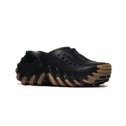 Sandały Crocs ECHO GUM RO CLOG 211675-001. Czarne sandały damskie Crocs, bez wzorów, z materiału, bez zapięcia. Za 268.39 zł.