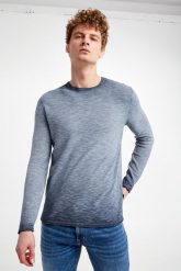 Sweter męski Pieros JOOP! JEANS. Swetry męskie JOOP! Jeans, m, bez wzorów, z jeansu, bez kołnierzyka, bez ramiączek. W wyprzedaży za 389.35 zł.