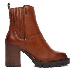 Botki G-Star. Brązowe botki damskie G-Star, bez wzorów, retro, bez obcasa, na słupku, bez zapięcia. Za 449.99 zł.
