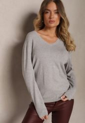 Szary Casualowy Sweter z Wiskozą Bawełną i Trójkątnym Dekoltem Miaressa. Szare swetry nierozpinane damskie Renee, l, bez wzorów, z bawełny, casualowe, bez kołnierzyka, plus size, bez ramiączek. Za 49.99 zł.