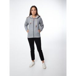 Bluza damska Protest NXGJANNU full zip hoody. Fioletowe bluzy damskie Protest, bez wzorów, bez ramiączek, bez kaptura. W wyprzedaży za 162.00 zł.