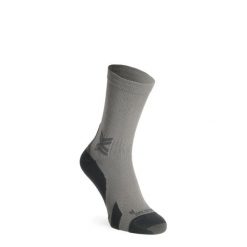 Skarpety do biegania X-Socks Run Discover Crew. Zielone skarpetki damskie X-Socks, bez wzorów. Za 72.99 zł.