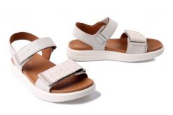 GEOX D XAND 2SE D45PAE 04304 C5322 lt sand, sandały damskie. Brązowe sandały damskie Geox, bez wzorów, bez obcasa, bez zapięcia. Za 363.93 zł.