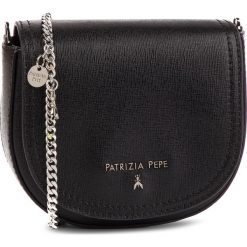 Torebka PATRIZIA PEPE - 2V8752/AT79-K103 Nero. Czarne torebki do ręki damskie Patrizia Pepe, bez wzorów, ze skóry, bez dodatków. W wyprzedaży za 429.00 zł.