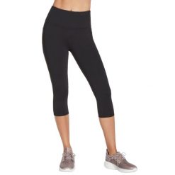 Spodenki sportowe damskie Skechers Go Walk High Waisted Capri Short. Czarne obuwie sportowe damskie Skechers, bez wzorów, z elastanu, bez zapięcia, na fitness i siłownię. Za 189.99 zł.