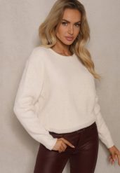 Beżowy Casualowy Sweter z Dodatkiem Kaszmiru Salielis. Brązowe swetry nierozpinane damskie Renee, uniwersalny, bez wzorów, z kaszmiru, casualowe, bez kołnierzyka, bez ramiączek. Za 109.99 zł.