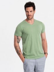 Bawełniana klasyczna męska koszulka z dekoltem w serek BASIC – zielona V11 - Rozmiar: 3XL. Zielone t-shirty męskie Ombre Clothing, m, bez wzorów, z bawełny, bez kołnierzyka, bez ramiączek. W wyprzedaży za 24.99 zł.