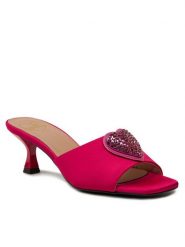 LOVE MOSCHINO Klapki JA28045G0IJO0604 Różowy. Czerwone klapki damskie Love Moschino, bez wzorów, ze skóry, bez obcasa, bez zapięcia. Za 919.99 zł.