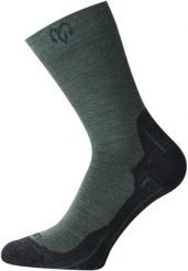 Skarpety merino WHI. Czarne skarpetki damskie LASTING, bez wzorów, z elastanu. Za 105.00 zł.