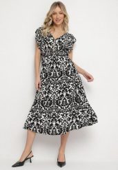 Czarna Bawełniana Sukienka Rozkloszowana z Falbankami w Ornamentalny Wzór Zaliette. Czarne sukienki damskie Born2be, na co dzień, l, bez wzorów, z bawełny, eleganckie, bez kołnierzyka, bez ramiączek, midi, rozkloszowane. Za 49.99 zł.