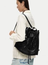 Desigual Plecak 26SAKP13 Czarny. Czarne plecaki damskie Desigual, bez wzorów, ze skóry. Za 489.99 zł.