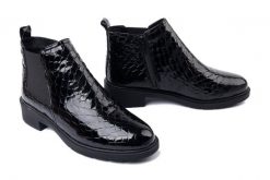 MACIEJKA P7219-01/00-7 czarny, botki damskie. Czarne botki damskie Maciejka, bez wzorów, bez obcasa, na obcasie, bez zapięcia. Za 217.43 zł.