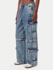 Adidas Jeansy KQ6479 Niebieski Oversize. Niebieskie jeansy damskie Adidas, bez wzorów, z jeansu. Za 599.99 zł.