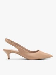 Beżowe czółenka slingback na obcasie typu kaczuszka. Brązowe czółenka damskie Ryłko, bez wzorów, z gumy, bez obcasa, na obcasie, bez zapięcia. Za 379.99 zł.