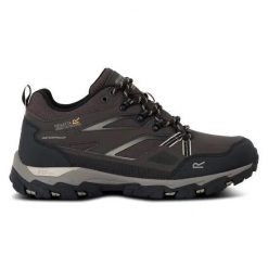 Buty męskie trekkingowe Regatta Holcombe III Low. Brązowe trekkingi męskie Regatta, z materiału, bez zapięcia. Za 287.00 zł.