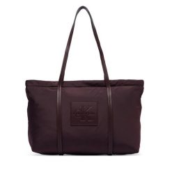 Torebka Calvin Klein. Czerwone shopperki damskie Calvin Klein, bez wzorów, bez dodatków. Za 449.99 zł.