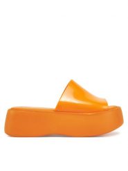 Melissa Klapki Melissa Becky Ad 32818 Pomarańczowy. Brązowe klapki damskie Melissa, bez wzorów, z tworzywa sztucznego, bez obcasa, bez zapięcia. Za 499.99 zł.