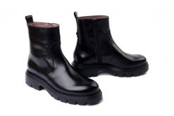 WONDERS A-4305 negro, botki damskie. Czarne botki damskie Wonders, bez wzorów, bez obcasa, bez zapięcia. Za 607.92 zł.