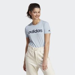 T-shirt damski z logo adidas Essentials. Niebieskie t-shirty damskie Adidas, s, bez wzorów, z bawełny, klasyczne, bez kołnierzyka, bez ramiączek. Za 82.99 zł.