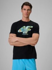 4F T-shirt regular z nadrukiem męski - czarny S. Czarne t-shirty męskie 4F, m, bez wzorów, z bawełny, bez kołnierzyka, bez ramiączek. Za 69.99 zł.