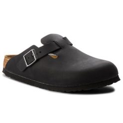 Klapki Birkenstock. Czarne klapki damskie Birkenstock, bez wzorów, bez obcasa, bez zapięcia. Za 439.99 zł.