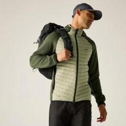 Kurtka męska hybrydowa Andreson. Zielone kurtki męskie Regatta, m, bez wzorów, z puchu, sportowe, bez kaptura. W wyprzedaży za 229.99 zł.