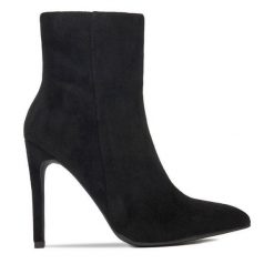 Botki DeeZee. Czarne botki damskie DeeZee, bez wzorów, bez obcasa, na szpilce, bez zapięcia. Za 199.99 zł.