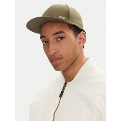 Czapka z daszkiem Alpha Industries. Zielone czapki damskie Alpha Industries, bez wzorów. Za 99.99 zł.