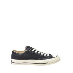 Buty do chodzenia damskie Converse Chuck Taylor All Star 70. Czarne obuwie sportowe damskie Converse, bez wzorów, bez zapięcia, trekkingowe. Za 279.00 zł.