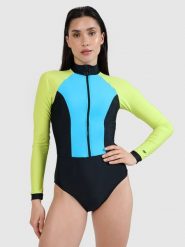 4F Kostium kąpielowy z długim rękawem damski - niebieski XS. Niebieskie szorty damskie 4F, bez wzorów, z elastanu, sportowe. Za 179.99 zł.