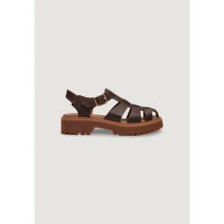 Buty sportowe Kobieta TIMBERLAND STST FISHERMAN SANDAL. Brązowe obuwie sportowe damskie Timberland, na lato, bez wzorów, ze skóry, bez zapięcia. Za 529.30 zł.