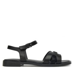 Sandały Lasocki. Czarne sandały damskie Lasocki, bez wzorów, bez obcasa, na płaskiej podeszwie, bez zapięcia. Za 149.99 zł.